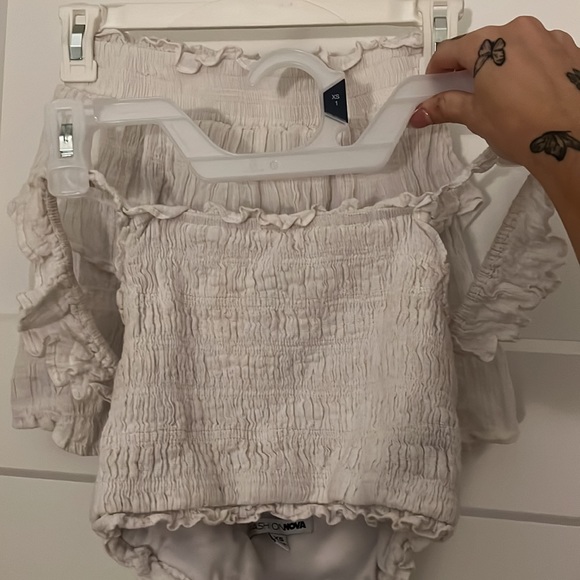 Beach or fairy vibes two piece outfit 🧚‍♀️🧜‍♀️ - Picture 3 of 6